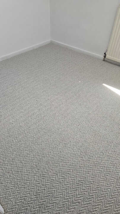 Wood flooring services | laminate flooring | carpet fitting service - SYN Carpets