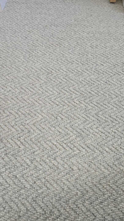 Wood flooring services | laminate flooring | carpet fitting service - SYN Carpets